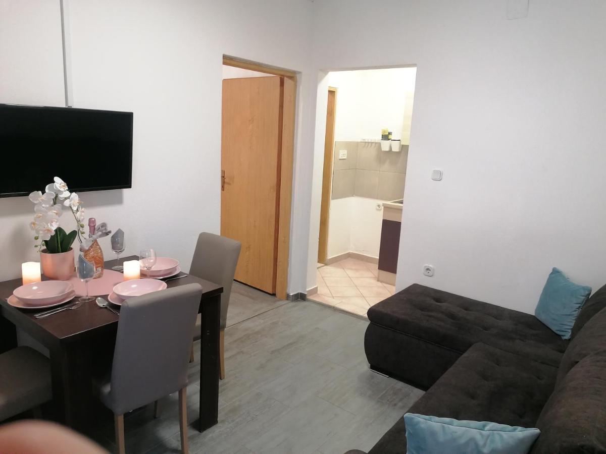 Apartments Njivice Εξωτερικό φωτογραφία